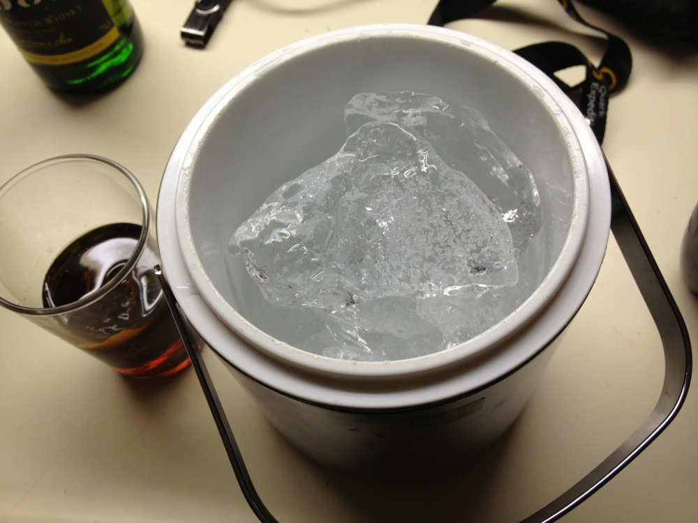 La glace est plus vieille que le whisky !